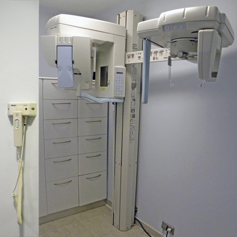 Cirugía oral para restaurar la funcionalidad bucodental en Alcorcón - Imagen 1