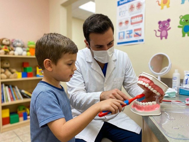 Educación en higiene oral infantil en Alcorcón