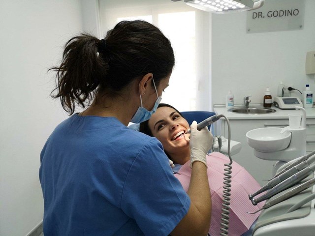 Limpieza bucodental profesional en Alcorcón