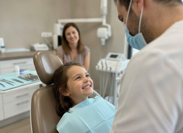 Seguimiento del desarrollo dental infantil en Alcorcón - Imagen 1