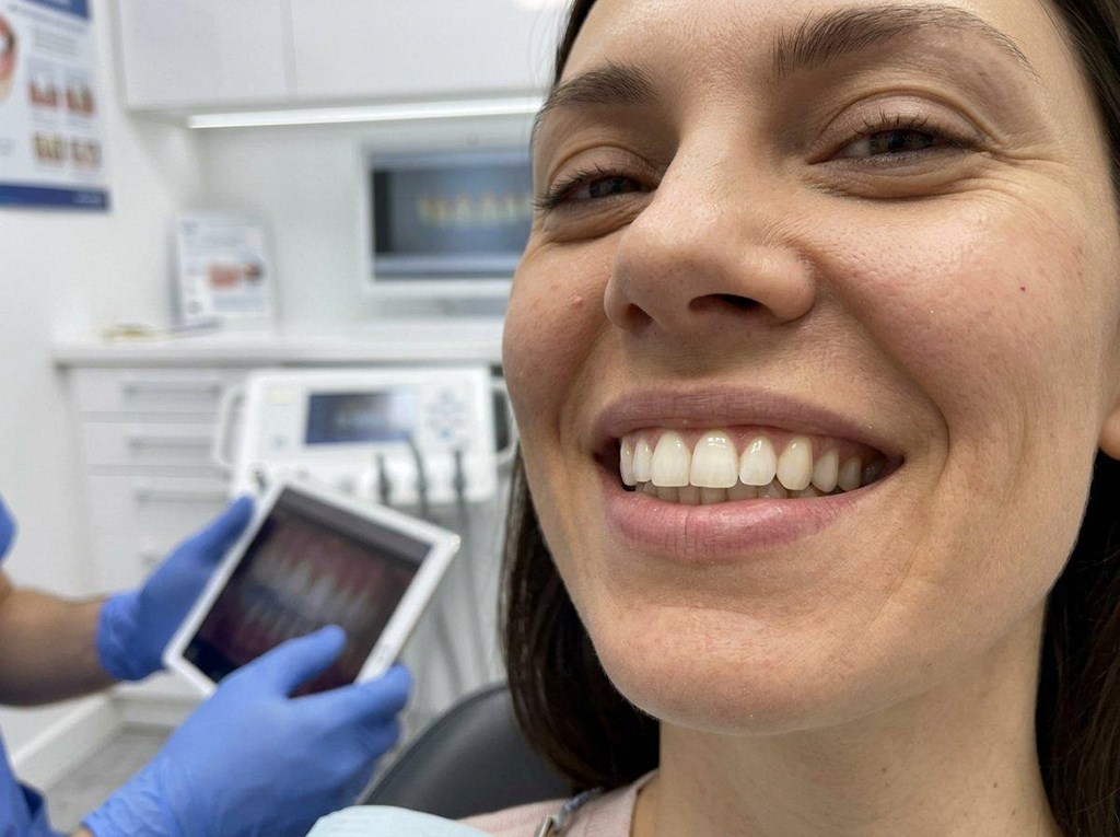 Foto 1 Tratamientos estéticos para una sonrisa natural en Alcorcón